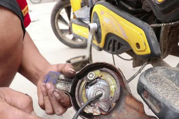 长沙市电动车刹车故障